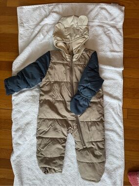 Old Navy Beige Baby Puffer One-Piece Snowsuit 18-24mo